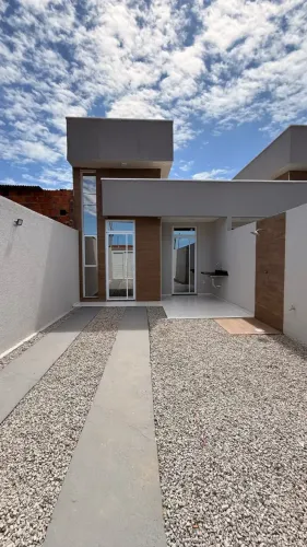 CASA COM 2 QUARTOS POR APENAS | R$285.000,00 | V940