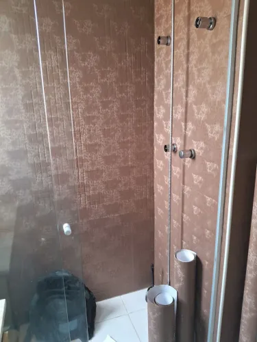 Envelopamento de banheiro