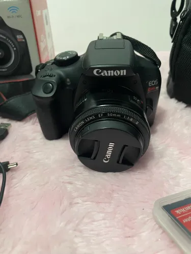 Canon EOS Rebel T6 + Kit Completo - Pouquíssimo uso