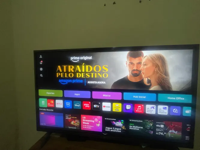 Vendo televisão