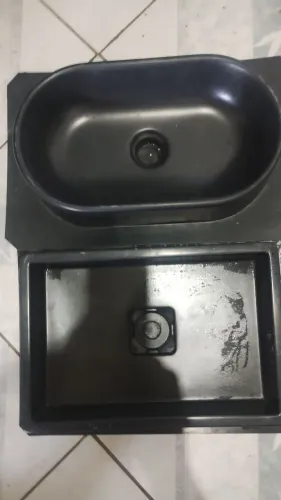 Formas de plástico para fazer cubas,pias ,novas
