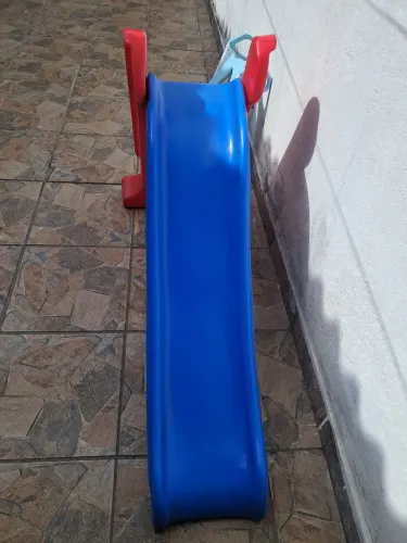 Escorregador infantil