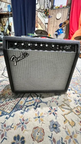 Fender Frontman 25r