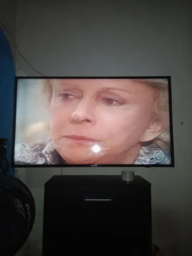 Smartv Samsung 48' com defeito