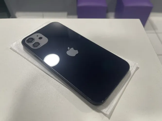 Carcaça iPhone 12 preta