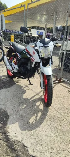 HONDA CG TITAN 160 S BRANCA 2021 Shalon veículos Cariacica
