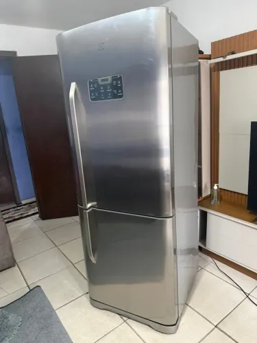 Geladeira Electrolux inverse inox frost free ENTREGO