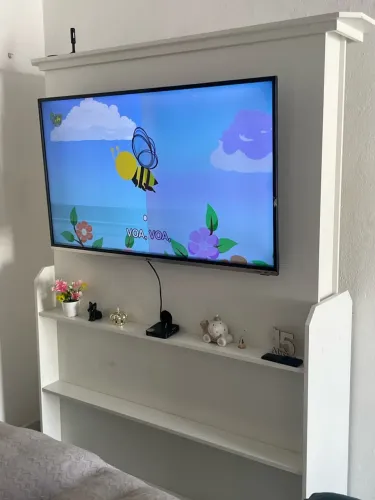 Vendo estante/painel para TV em MDF 