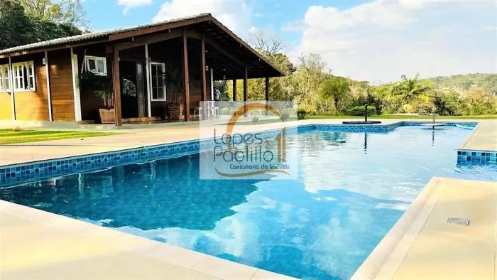 Linda chácara com 2 casas e com muita natureza, tranquilidade, área de preservação ambient
