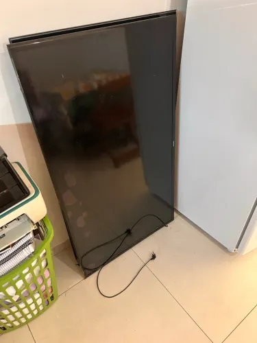 2 televisão para retirada de peças 