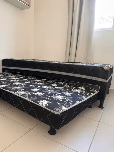 Cama de Solteiro com Cama Auxiliar
