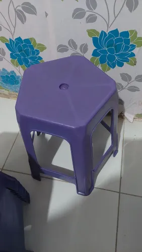 Conjunto Bancos R$30,00 - Ideal para Comércio! Venda Urgente!