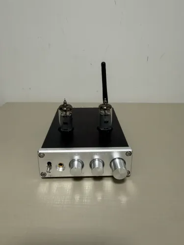 Amplificador válvula Douk Áudio