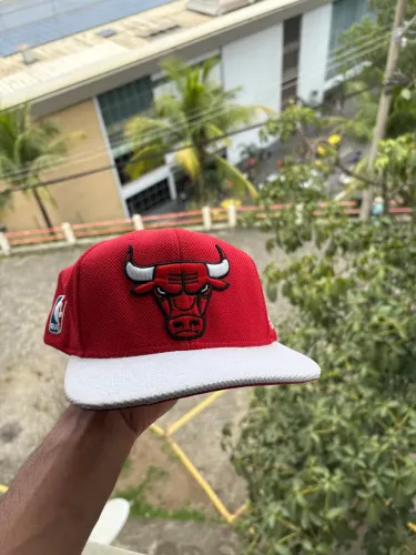 BONÉ CHICACO BULLS ADIDAS ABA RETA TAMANHO AJUSTAVEL