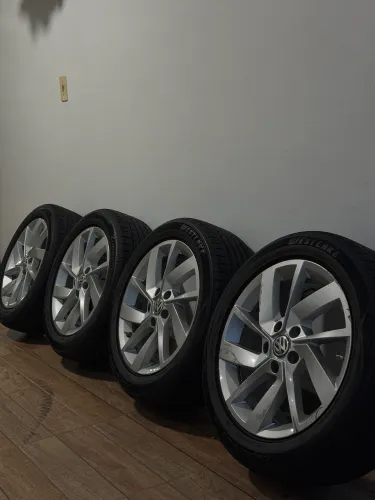 RODAS + PNEUS JETTA TSI 2020 - ARO 17