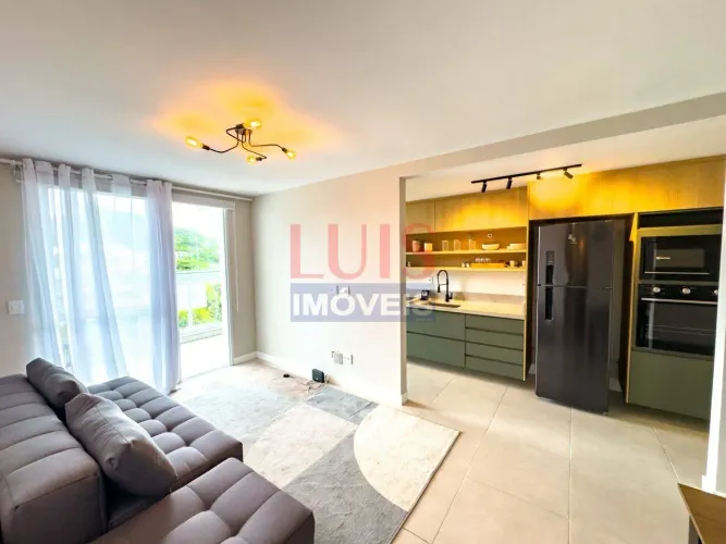 Apartamento com 1 dormitório para alugar, 50 m² por R$ 3.600/mês + taxas - Itaipu - Niteró