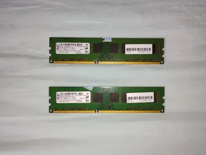 2x Memórias RAM Kingston 8GB DDR3 1600MHz Pc3 12800