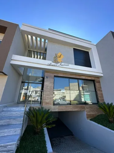 Casa em Condomínio para Venda em Curitiba, Campo de Santana, 3 dormitórios, 3 suítes, 4 ba