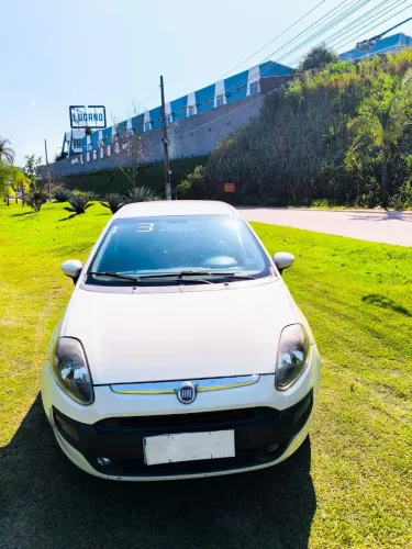 Fiat Punto Attractive Italia 1.4 F.flex 8V 5P 2013