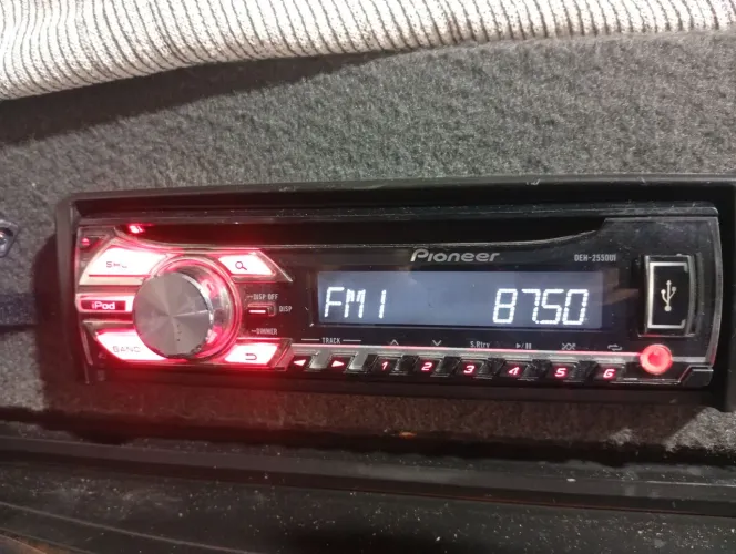 Rádio automotivo pioneer