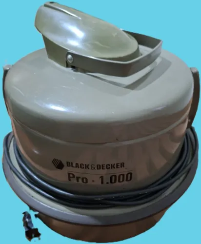 Aspirador de Pó Black & Decker Pro-1000 110V com acessórios