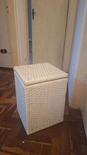 Cesto de roupa vime branco