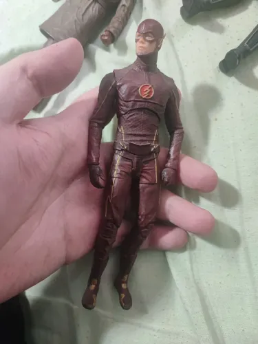 Boneco flash perna colada 