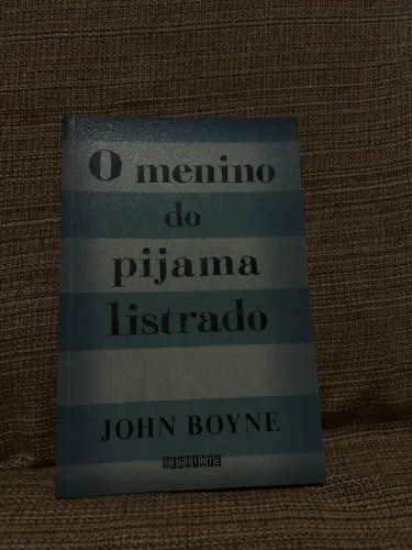 O menino do pijama listrado - edição com textura