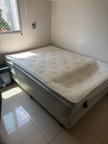 Colchão casal com declive