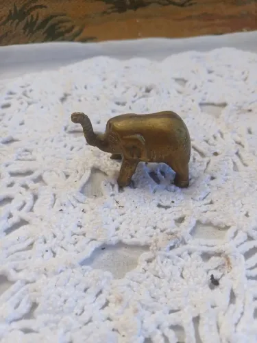 Escultura mini elefante em bronze 