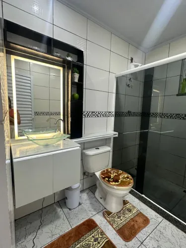 OArmário de banheiro impermeável- 100% à prova d'água. Feito com eco resina pp.