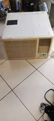 Ar condicionado de janela