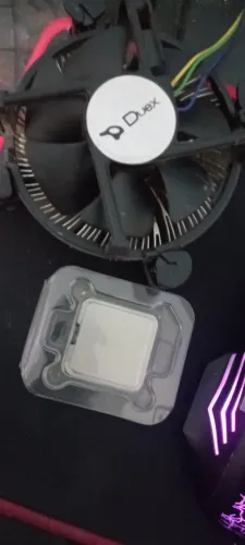 processador 775 Intel core 2 quad + cooler