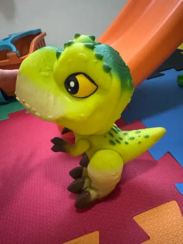 Dinossauro grande macio colecionável