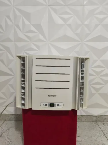 Ar de janela Midea eletrônico 7500 btus