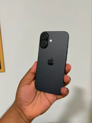 iPhone 16