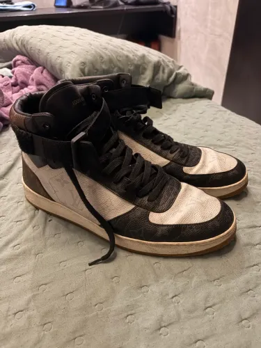 Tênis Louis Vuitton
