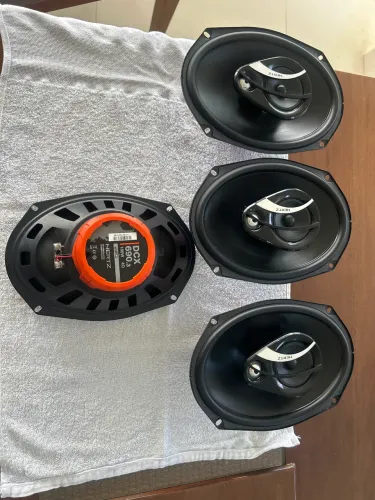 ALTO FALANTE TRIAXIAL COAXIAL 6X9 HERTZ DCX 180RMS !