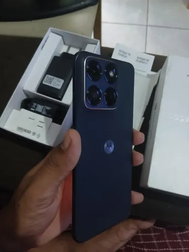 Moto Edge 70 fusion 5G NFC 256GB 24 de RAM 
