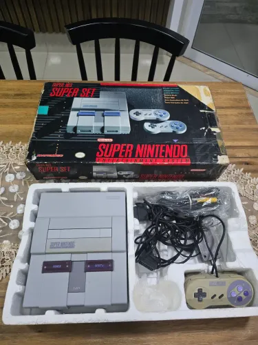 Super nintendo na caixa