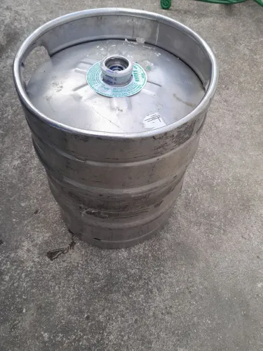VENDO  BARRIL DE CHOPP  VAZIO DE 50 LITROS 