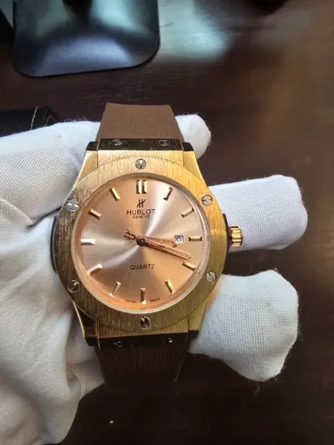 Relógio Hublot Classic Fusion Quartz marrom rose gold