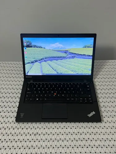 Notebook Lenovo Thinkpad t440s 120 gb de ssd 8 gb de memória RAM bateria boa