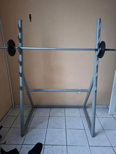 Cavalete de apoio mais barra para malhar