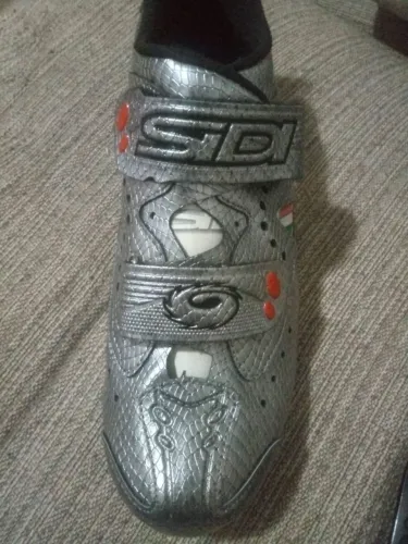 Sapatilha triatlhon Sidi tamanho 40