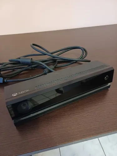 Kinect em estado de novo + 1 Jogo (Shap Up)