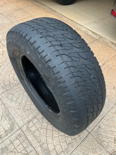 Pneus michelin 265/65 R17