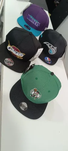 Boné NBA Premium Snapback - Coleção Retro & Classic (Vários Times)