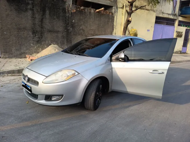 Fiat Bravo Essence 1.8 Flex 16V 5P 2012