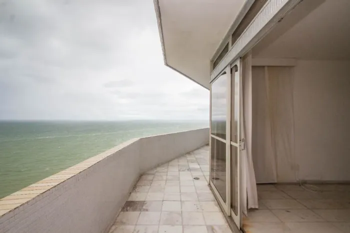 Cobertura duplex à venda no Condomínio Portinari, em Boa Viagem 338,30m², vista para o ma